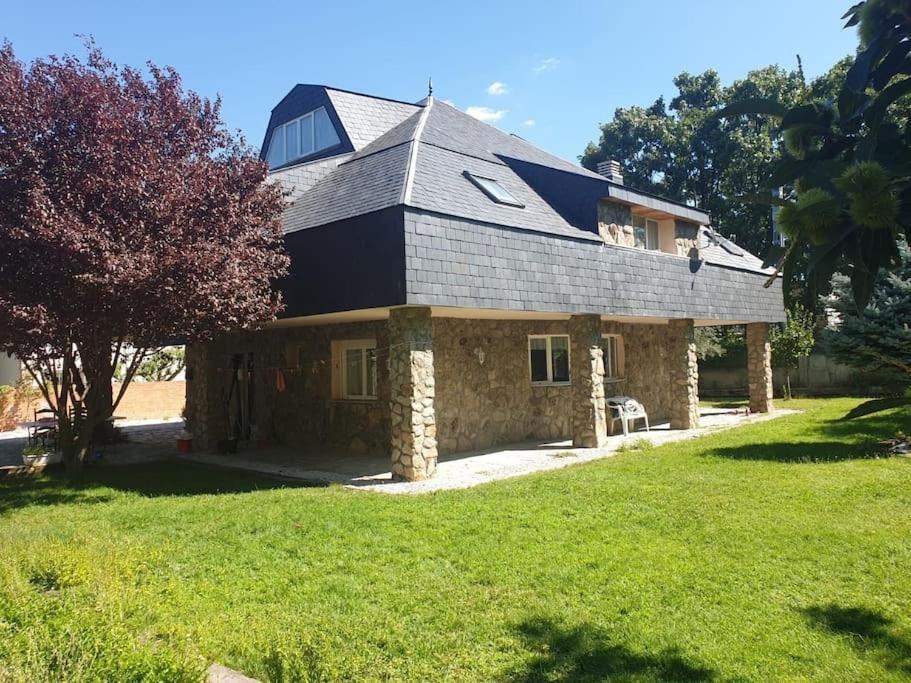 Chalet De 5 Habitaciones En La Sierra De Madrid El Olivo De Miraflores Miraflores de la Sierra Exteriér fotografie